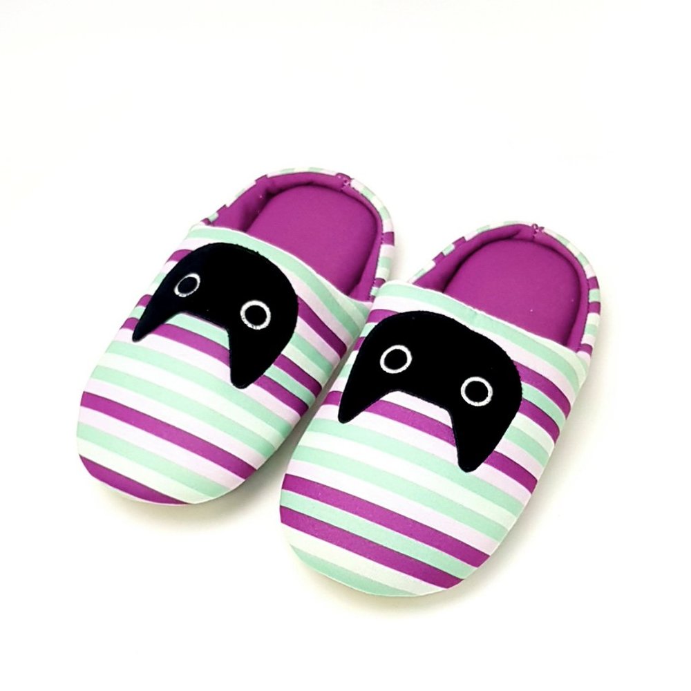 (Kid size 4) Kitty Cat Cozy Slippers